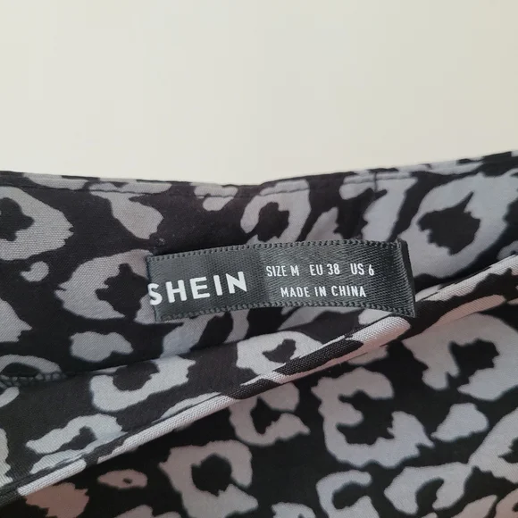 Leopard Print Midi Skirt - Size Medium - Picture 5 of 8